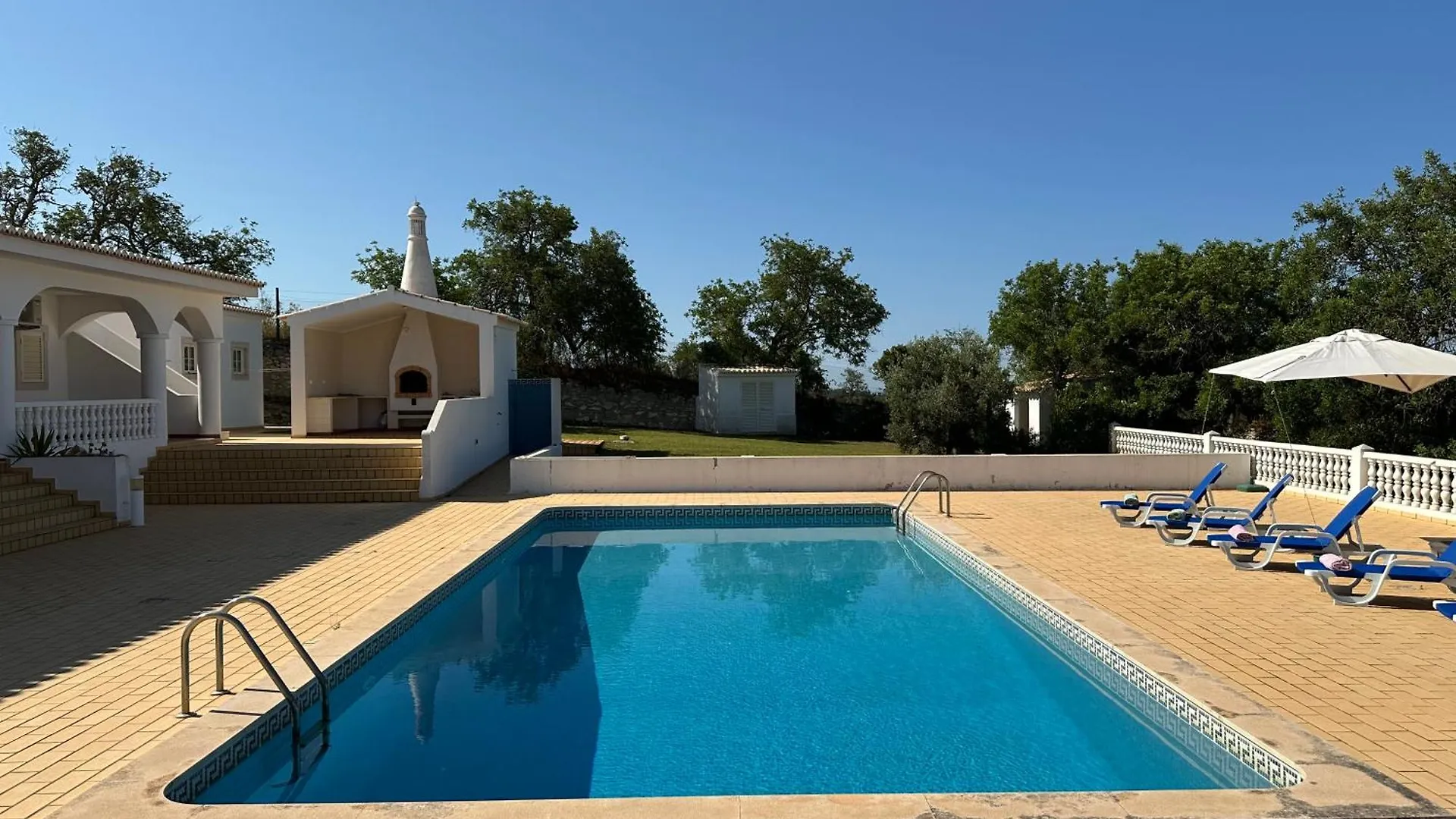 Bnb Homes Luxurious Villa Stardust With Swimming Pool & Bbq For Family Fun Almeijoafras 0*,  ポルトガル