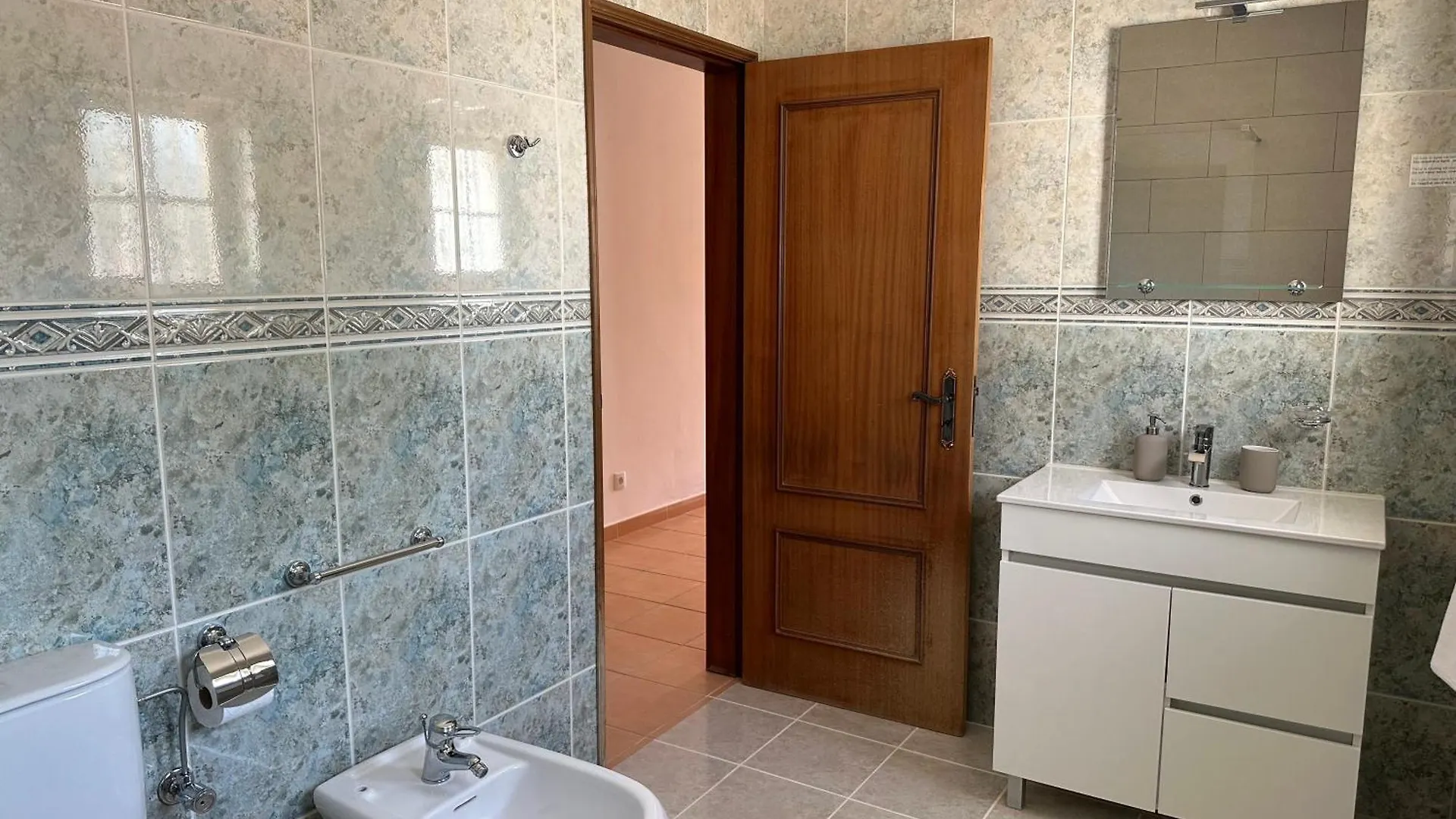 Bnb Homes Luxurious Villa Stardust With Swimming Pool & Bbq For Family Fun Almeijoafras