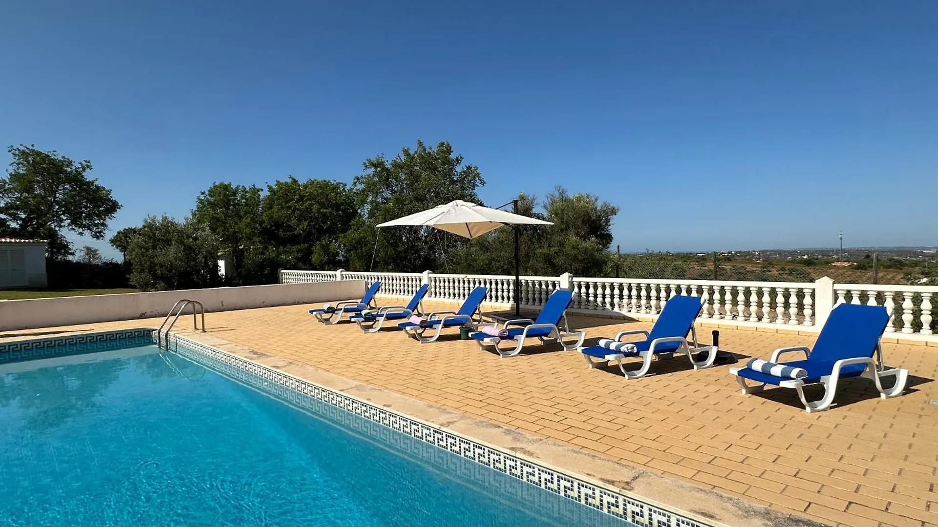 Bnb Homes Luxurious Villa Stardust With Swimming Pool & Bbq For Family Fun Almeijoafras